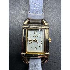 Vintage Timex Gold Tone Baby Blue Leather Band Women’s Quartz Watch WR 30M 18mm